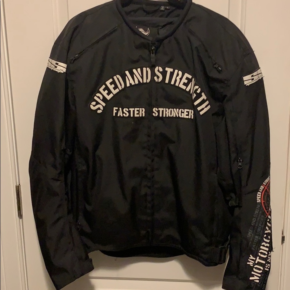 Motorcycle jacket